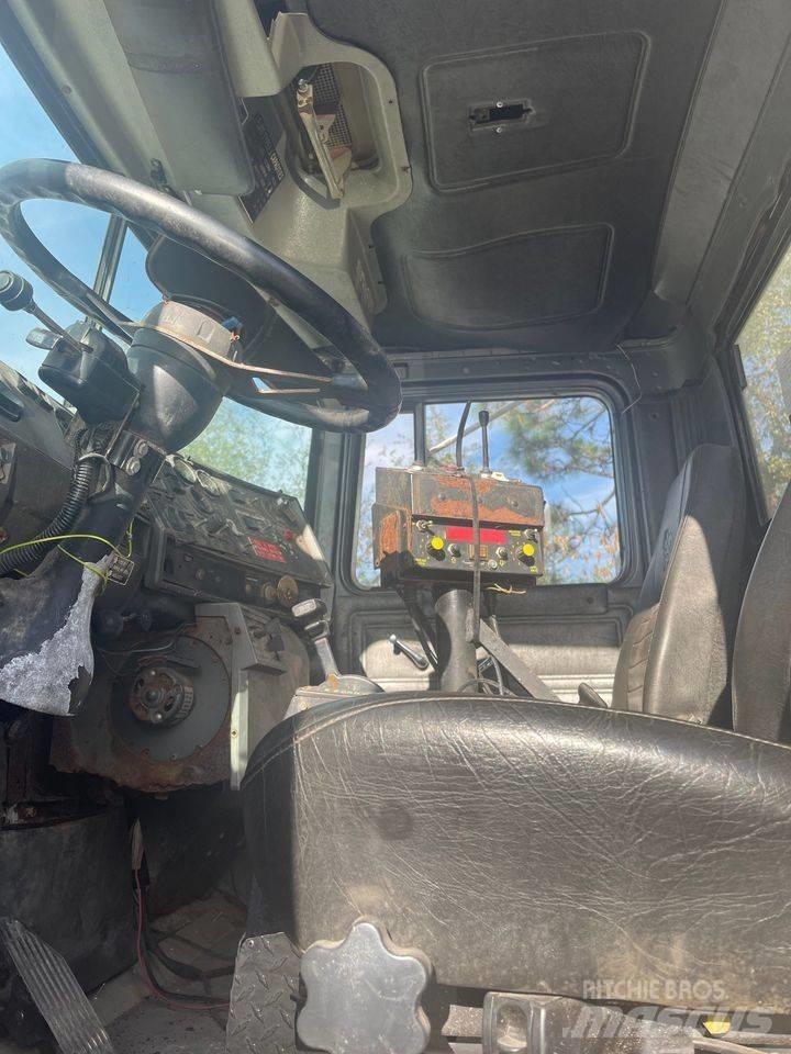 Mack dump Tipper trucks