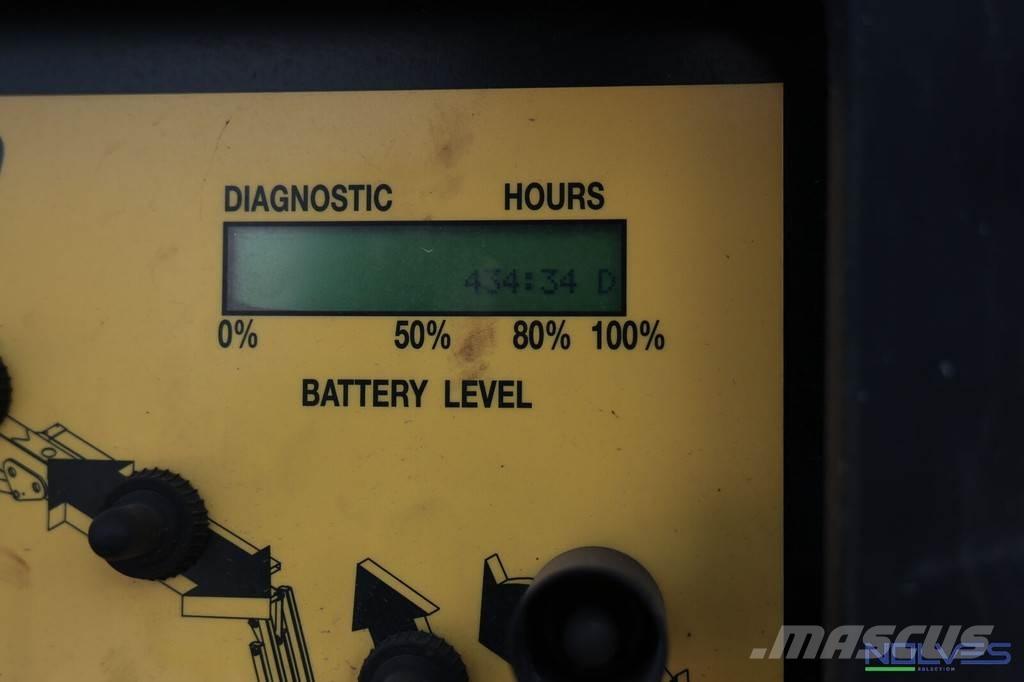 Airo SG1600JD Articulated boom lifts