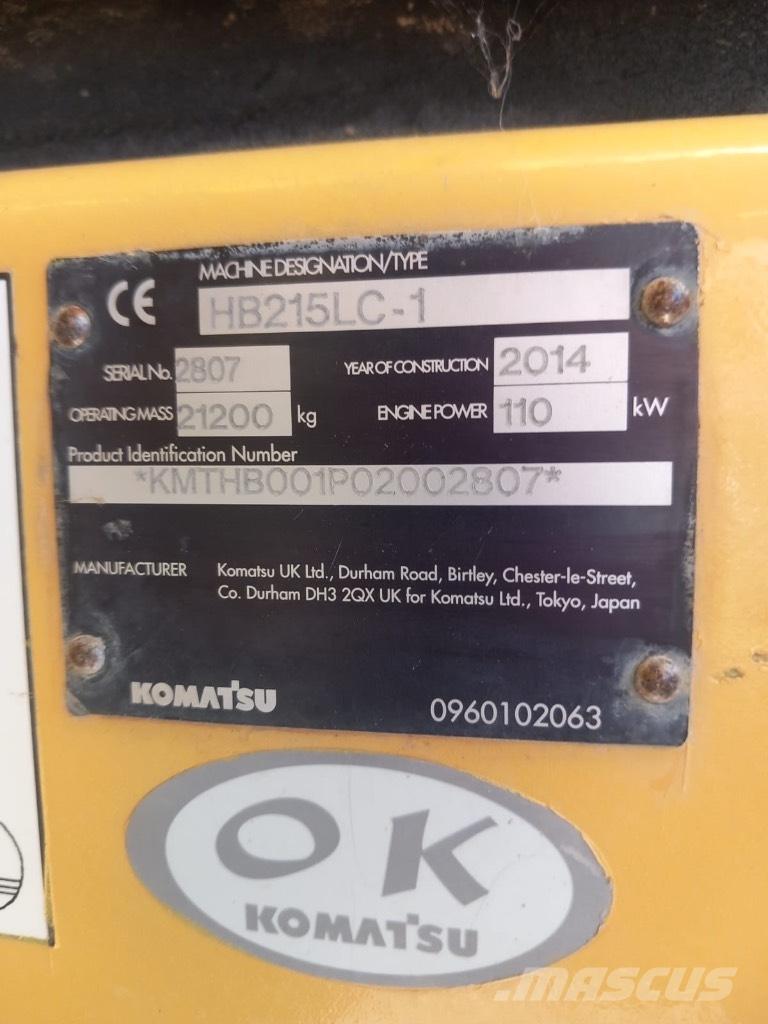Komatsu HB 215 LC-1 Cabins and interior