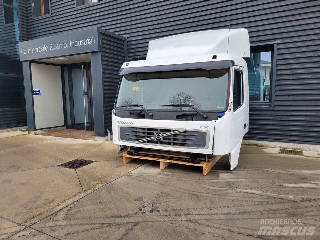Volvo FL Cabins and interior