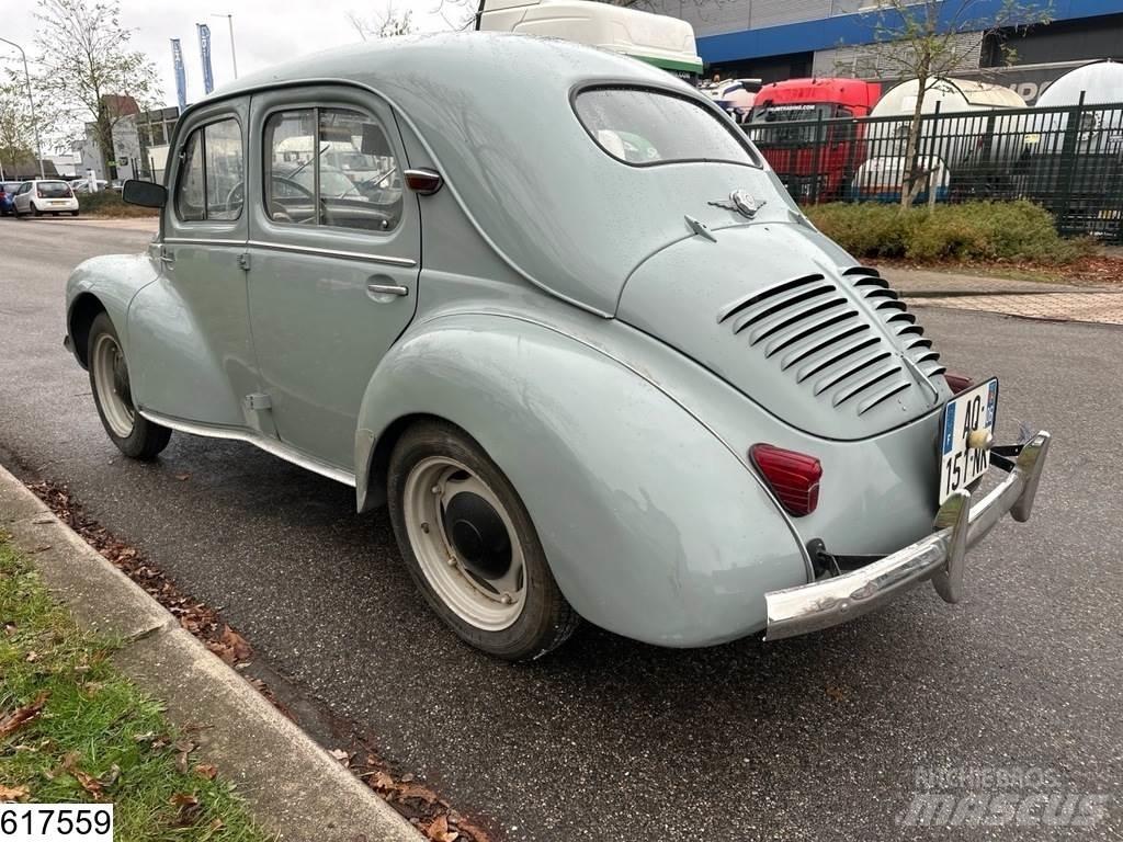 Renault ? 4CV Cars