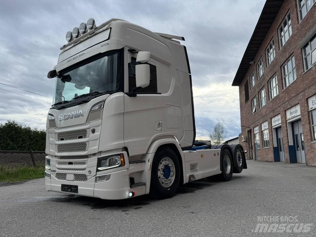 Scania R 590 Prime Movers