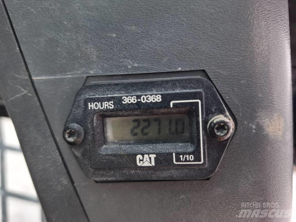 CAT 216 B 3 Skid steer loaders