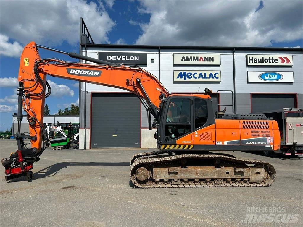 Doosan DX255LC-5 Crawler excavators