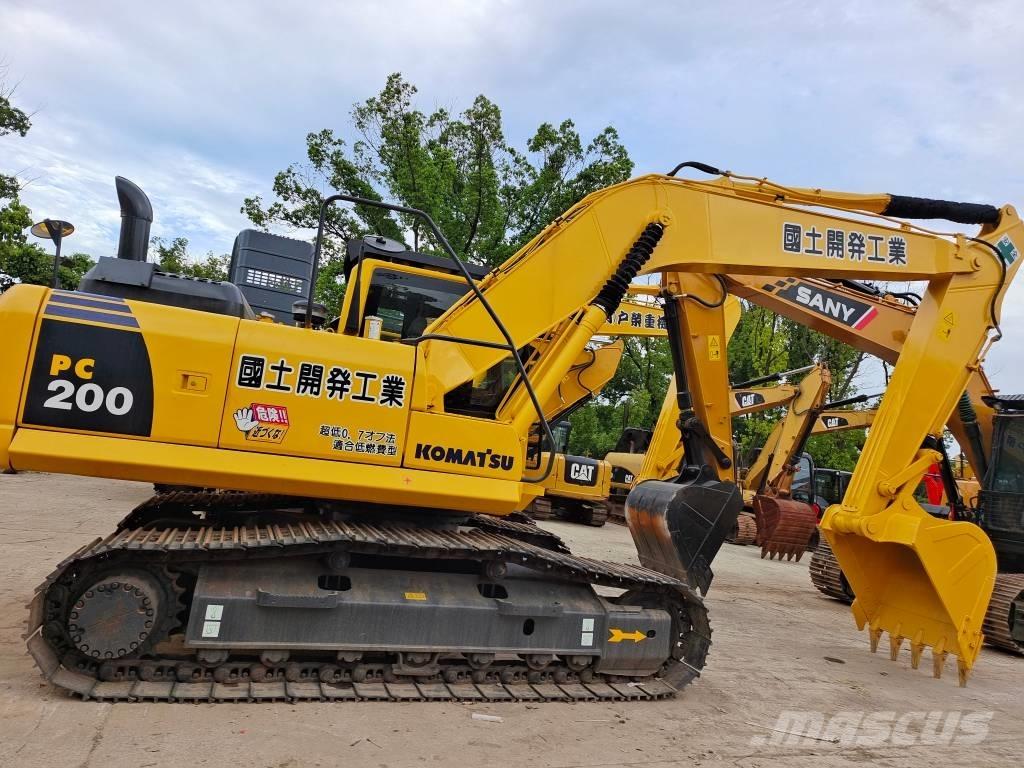 Komatsu PC 200-8 Crawler excavators