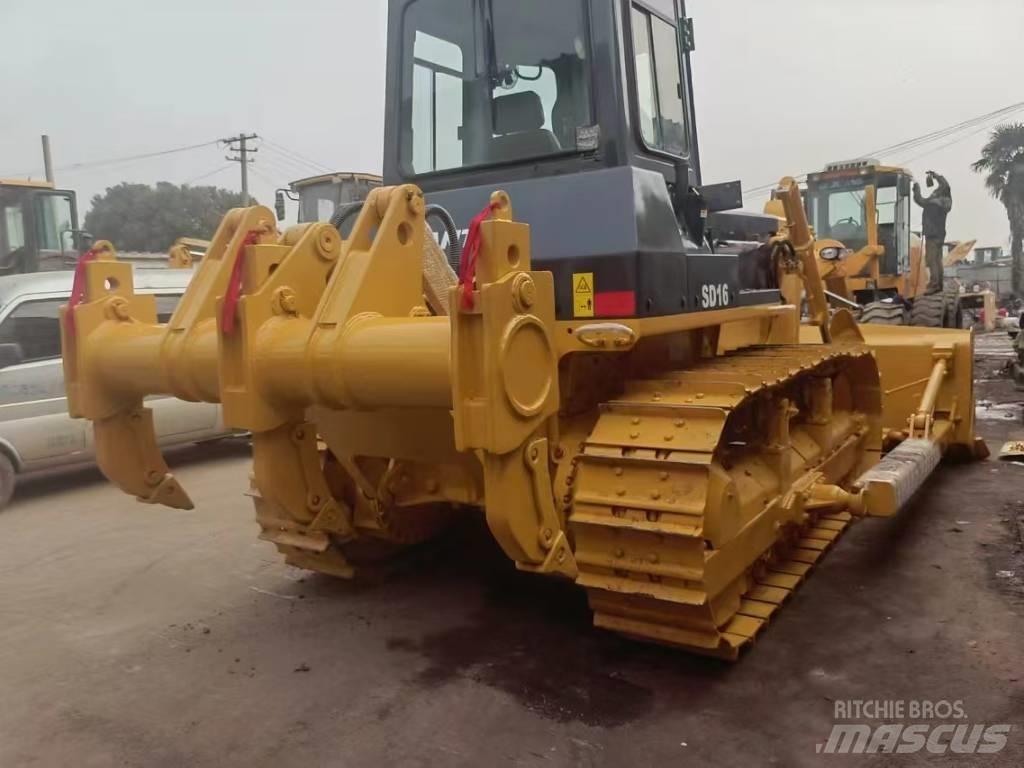 Shantui SD 16 Crawler dozers