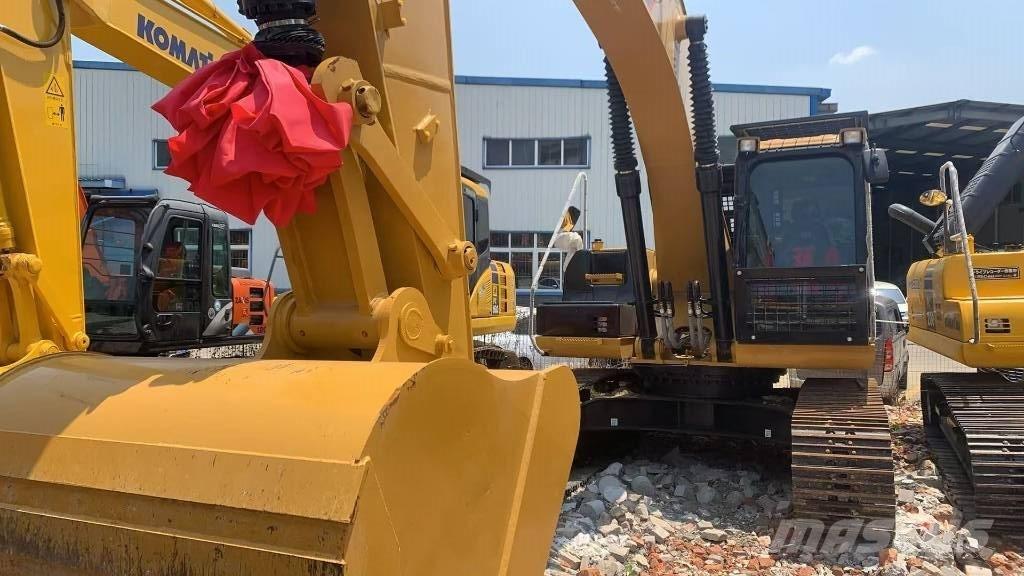 CAT 326D Crawler excavators