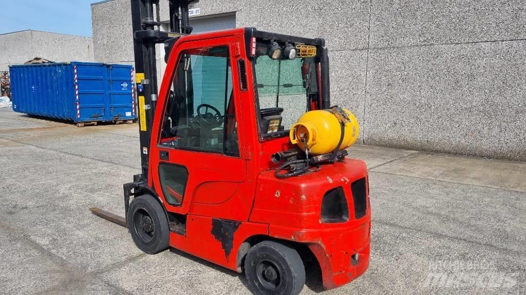 Hyster H 3.00 FT LPG trucks
