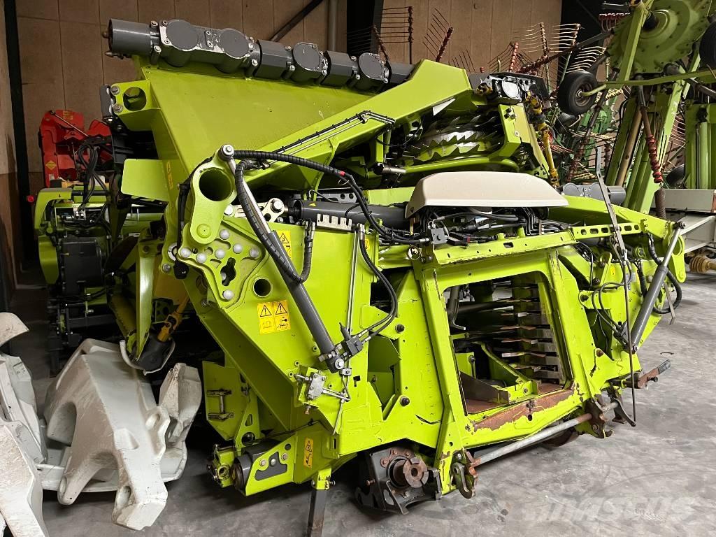 CLAAS Orbis 900 Combine harvester heads