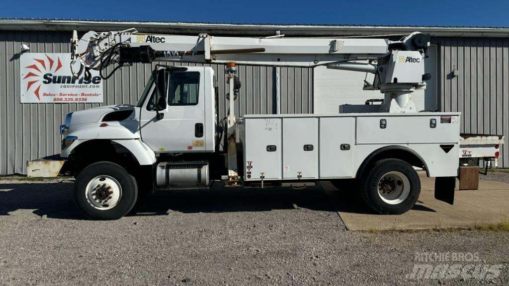 International 7300 Other trucks