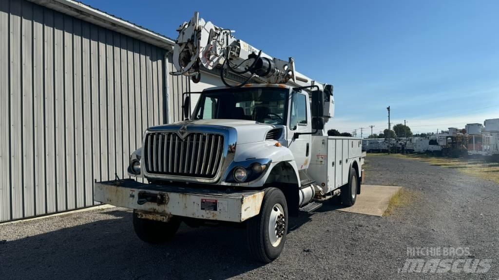 International 7300 Other trucks