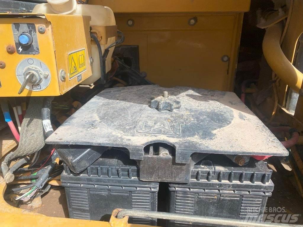 CAT 324 D NVT Crawler excavators