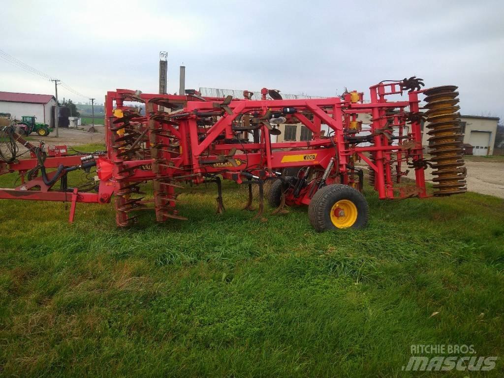 Väderstad Topdown400 Cultivators