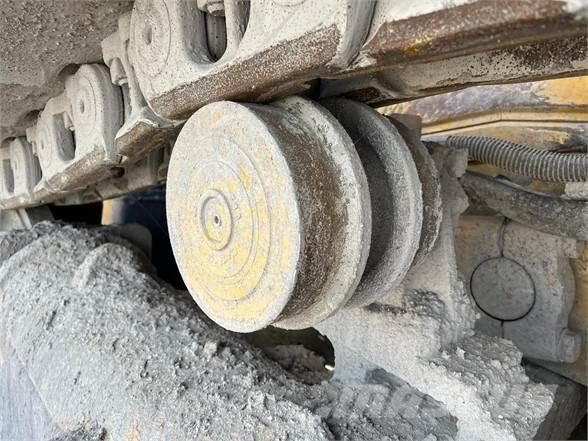 CAT D6T XW Crawler dozers