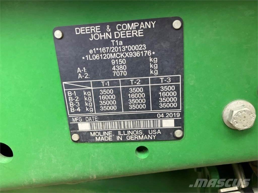 John Deere 6120M Tractors
