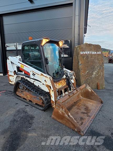 Bobcat T450 Skid steer loaders