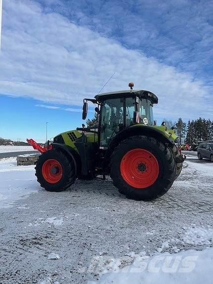 CLAAS Arion 610 Tractors