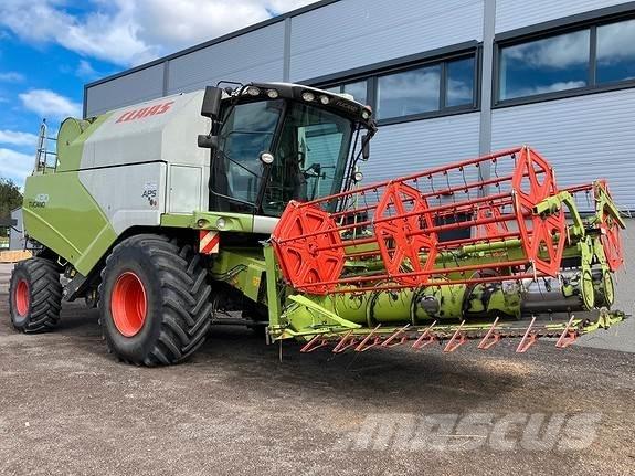 CLAAS Tucano 430 Combine harvesters