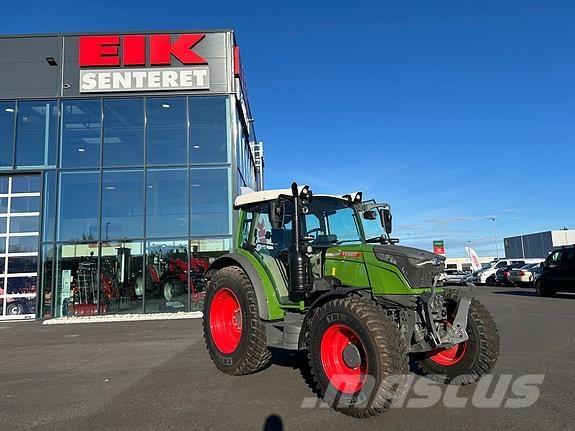 Fendt 211 Profi Tractors