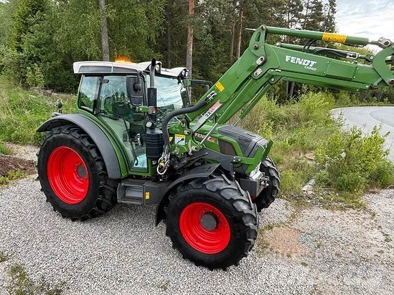 Fendt 211 Vario Tractors