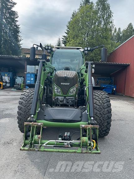Fendt 516 Tractors