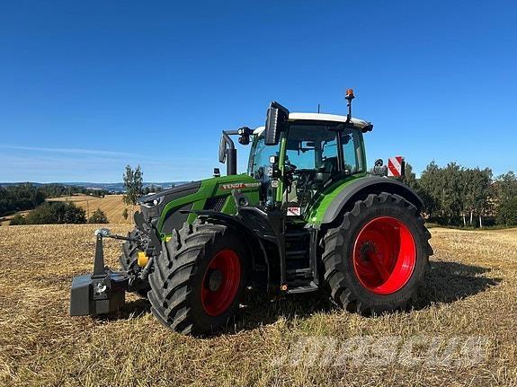 Fendt 620 VARIO Tractors