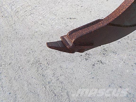 Globus S-50 ripper Other components