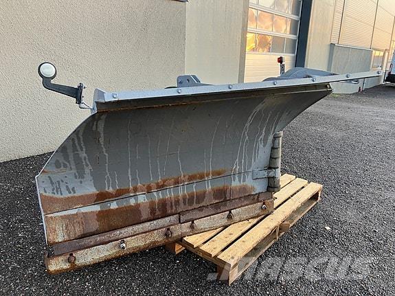 Holms KHV-3.2 Snow blades and plows