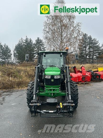 John Deere 5067E Tractors