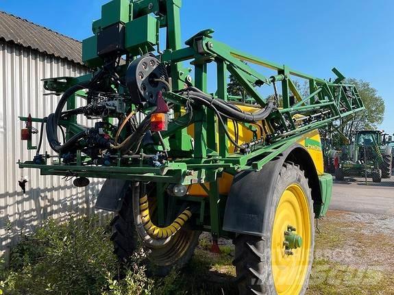 John Deere 740i Self-propelled sprayers