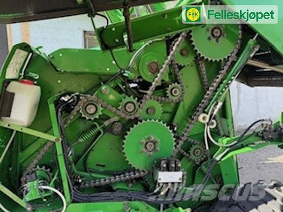 John Deere F440R Round balers