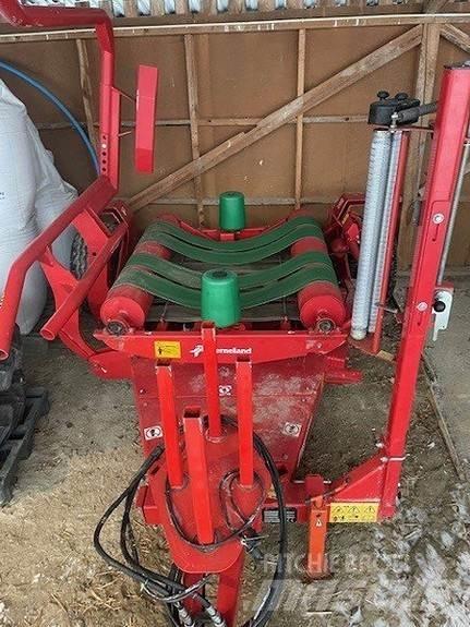 Kverneland 7740C Wrappers