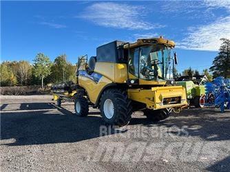 New Holland CX5080 Combine harvesters