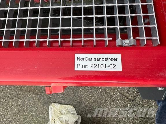 Norcar Sandstrøer Sand and salt spreaders