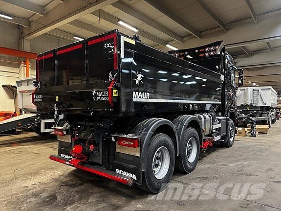 Scania R 560 4x4+2 Tipper trucks