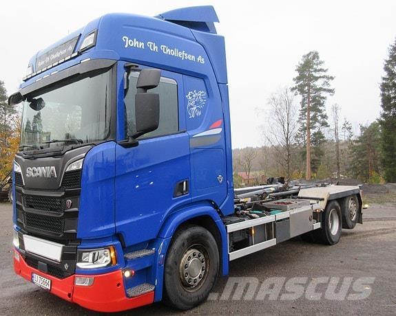 Scania R520 6x2*4 Demountable trucks
