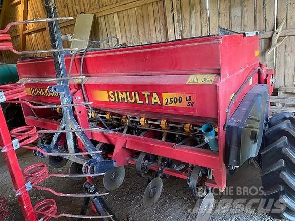 Simulta 2500 LB/SK Mineral spreaders