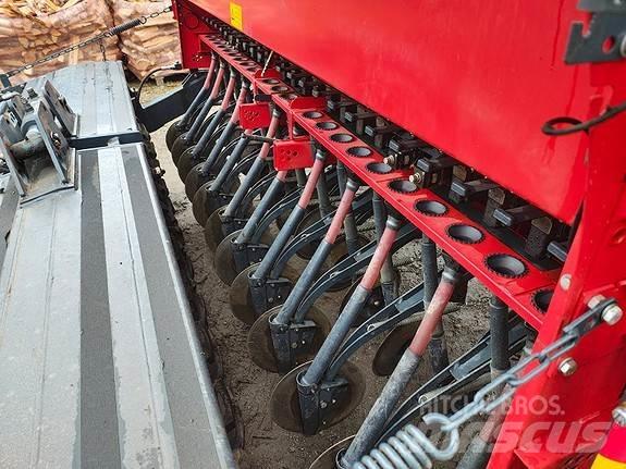 Tume jc3000 Manure spreaders