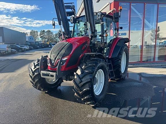 Valtra A115 H4 Tractors
