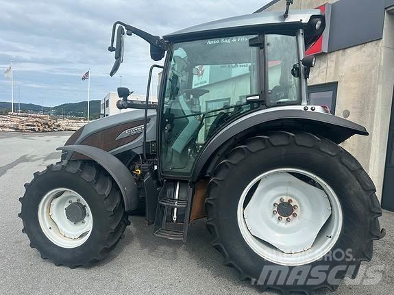 Valtra A94 Tractors