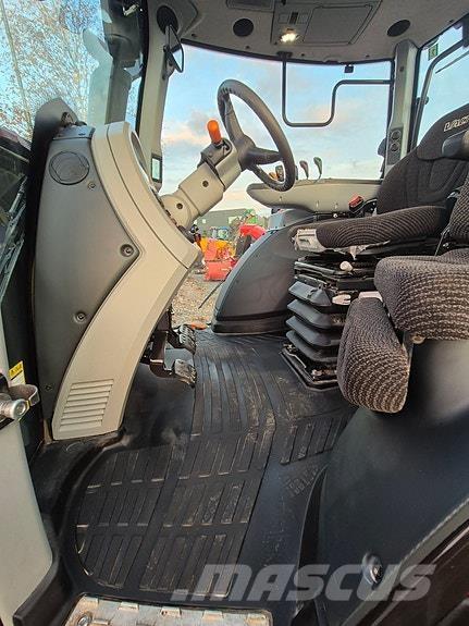 Valtra N104 Tractors