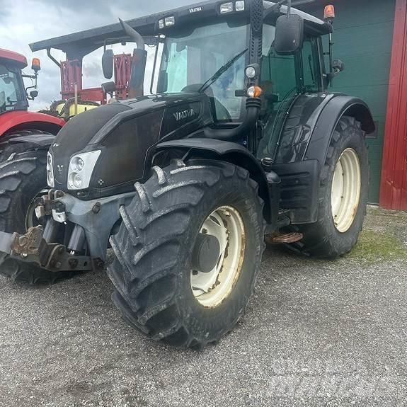 Valtra N163 Direct Tractors
