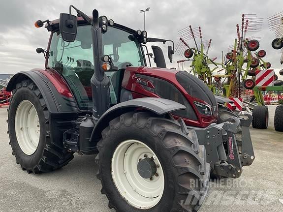 Valtra N174A Tractors