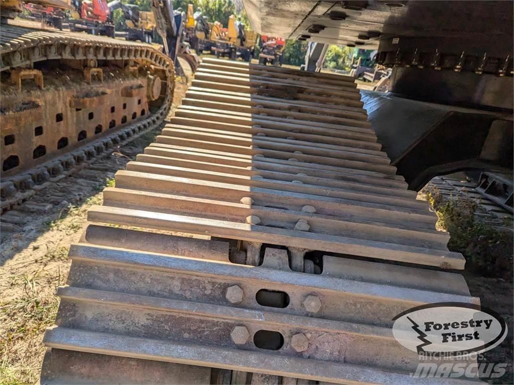 John Deere 2156G Knuckle boom loaders