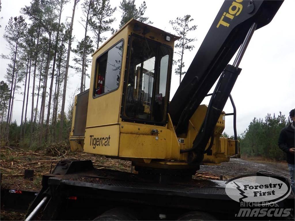 Tigercat 234B Knuckle boom loaders