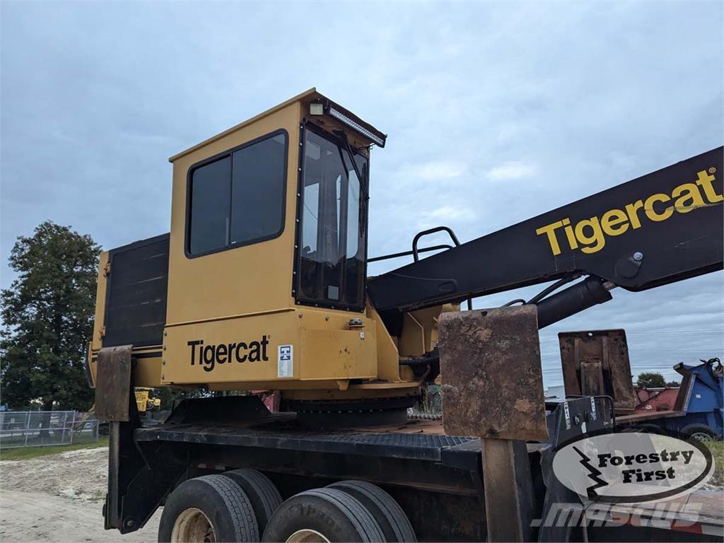 Tigercat 234B Knuckle boom loaders