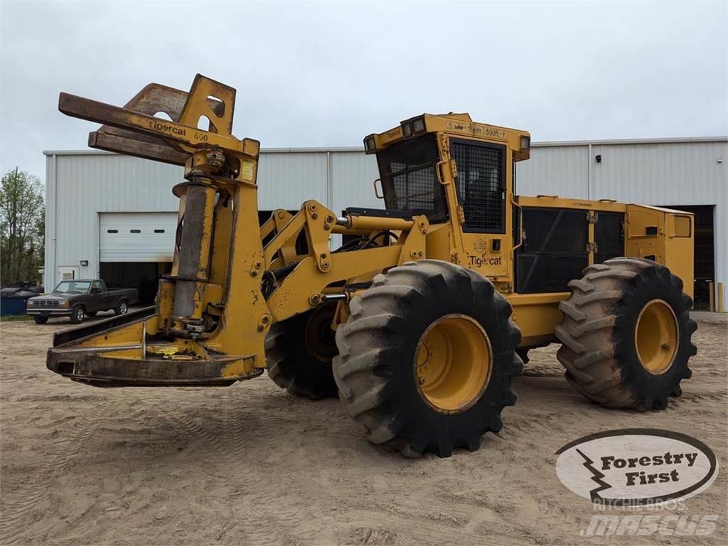 Tigercat 720G Feller bunchers