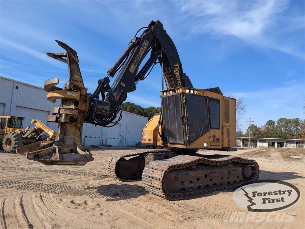 Tigercat 822D Feller bunchers