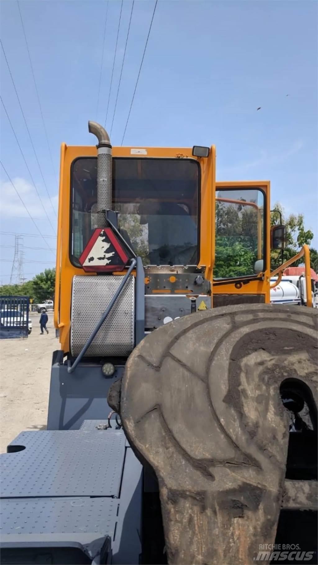 Terberg YT182 Terminal tractors