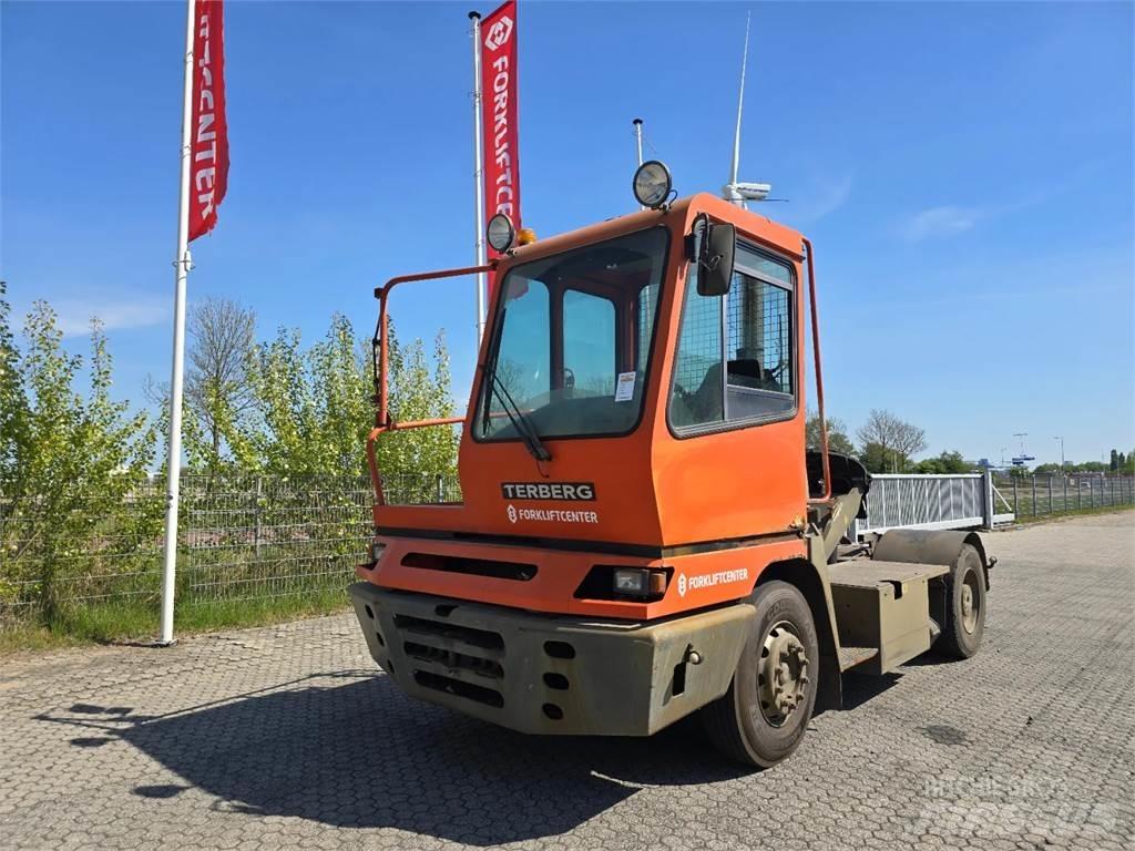 Terberg YT182 Terminal tractors